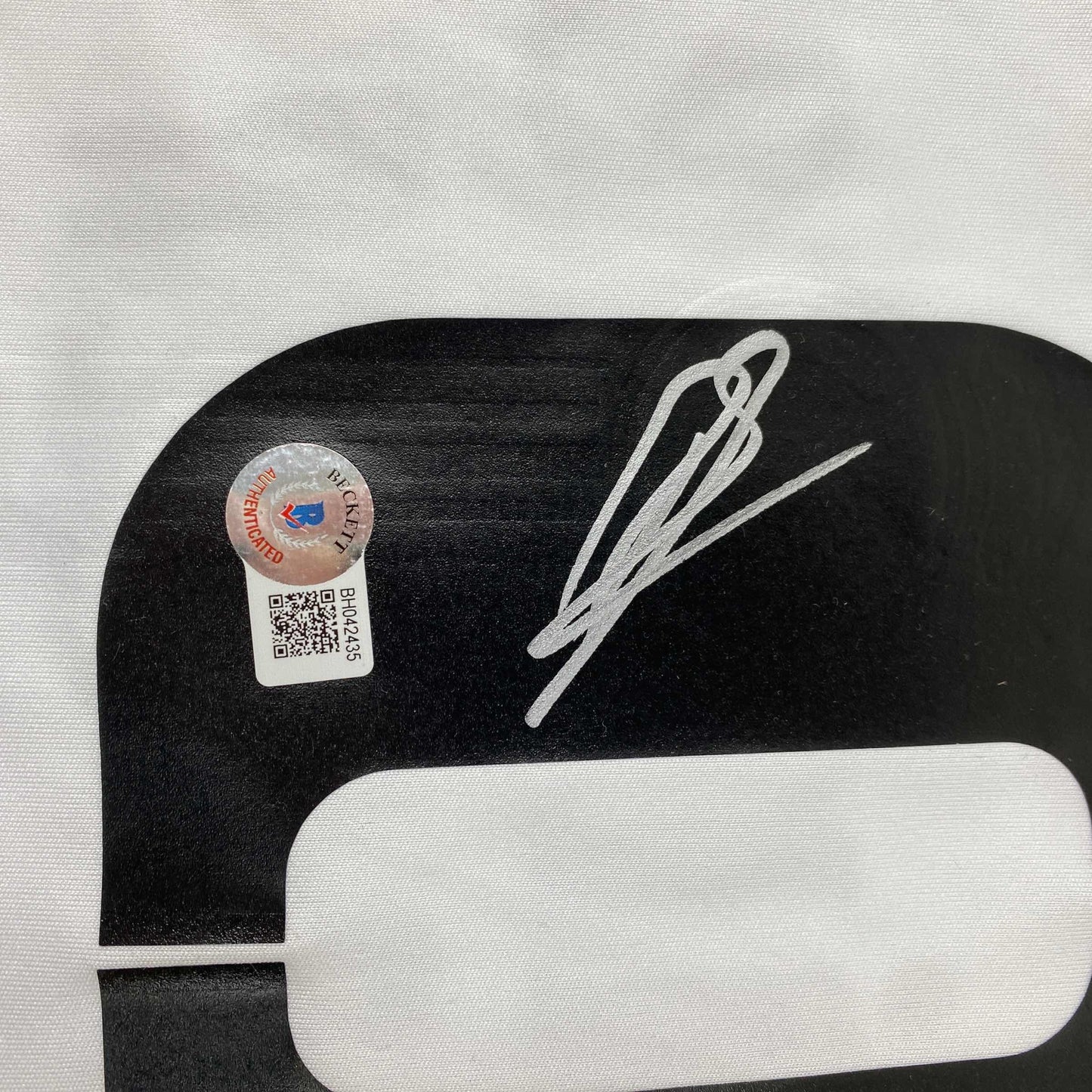 Autographed/Signed Karim Benzema Real Madrid 2022-23 White Soccer Jersey Beckett BAS COA
