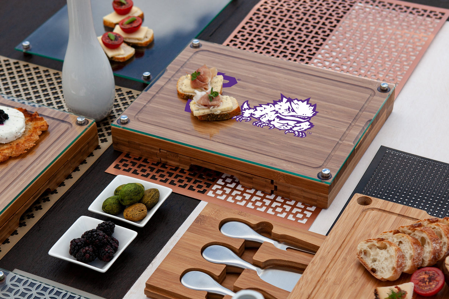 TCU Horned Frogs - Concerto Glass Top Cheese Cutting Board & Tools Set