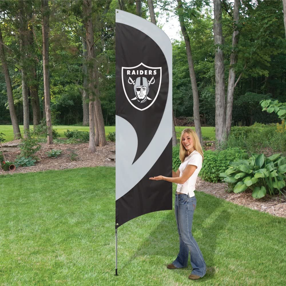 Las Vegas Raiders Tall Team Flag Tailgating Flag Kit 8.5 x 2.5 feet with Pole