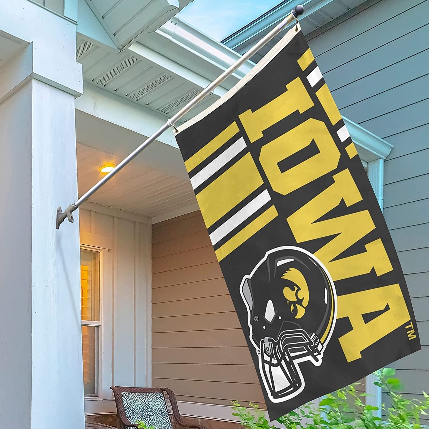 University of Iowa Hawkeyes Flag Banner 3x5 Feet Metal Grommets Helmet Design