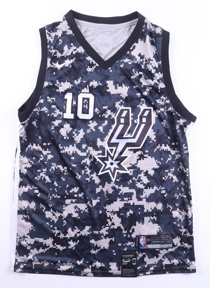 DeMar DeRozan Signed Jersey (PSA) San Antonio Spurs