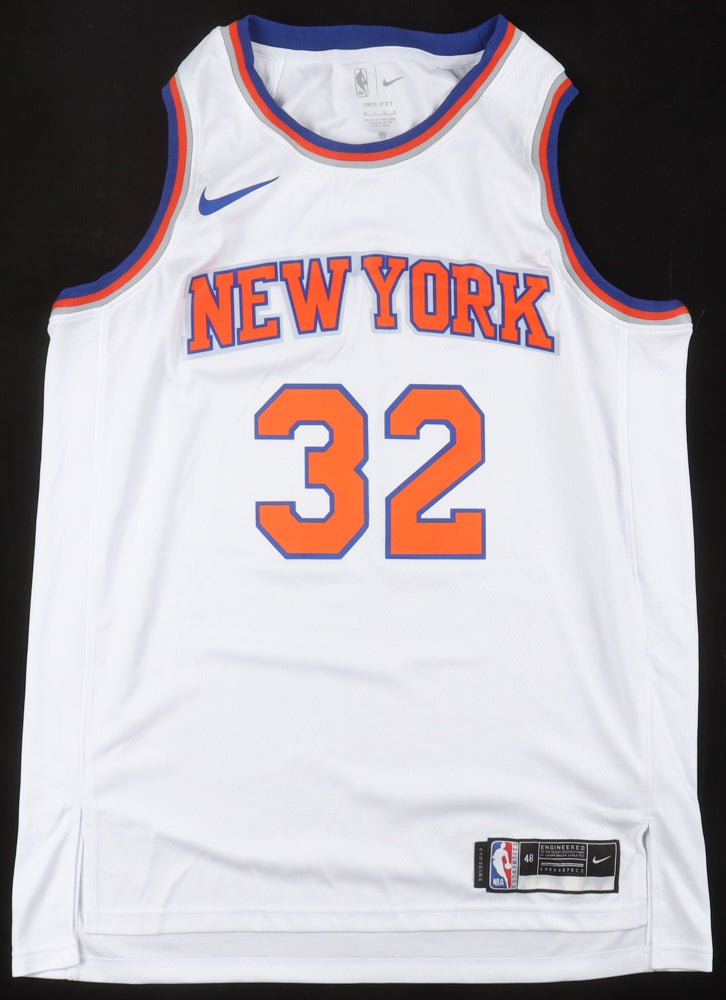 Karl-Anthony Towns Signed Jersey (PSA) New York Knicks