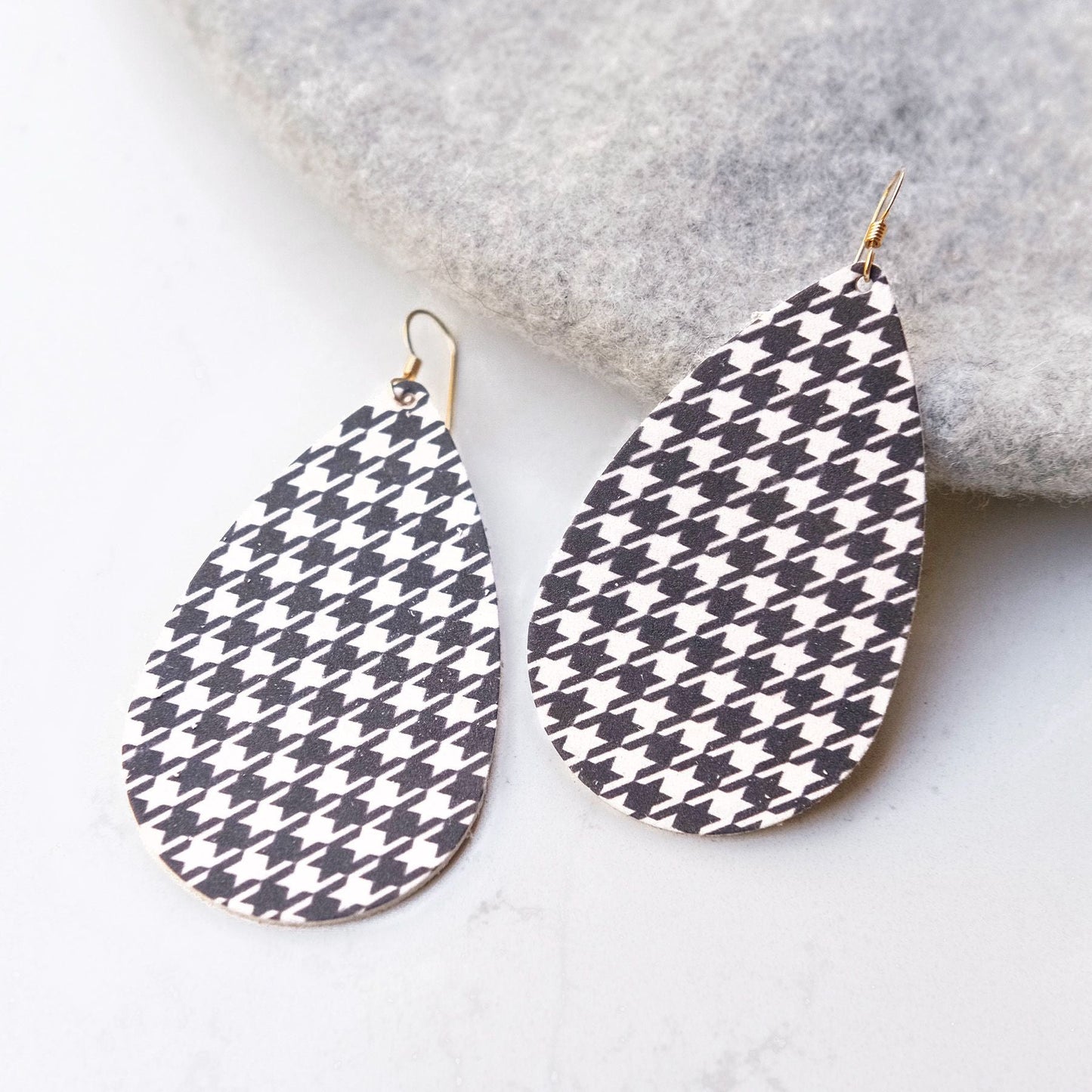 White & Black Houndstooth Teardrops