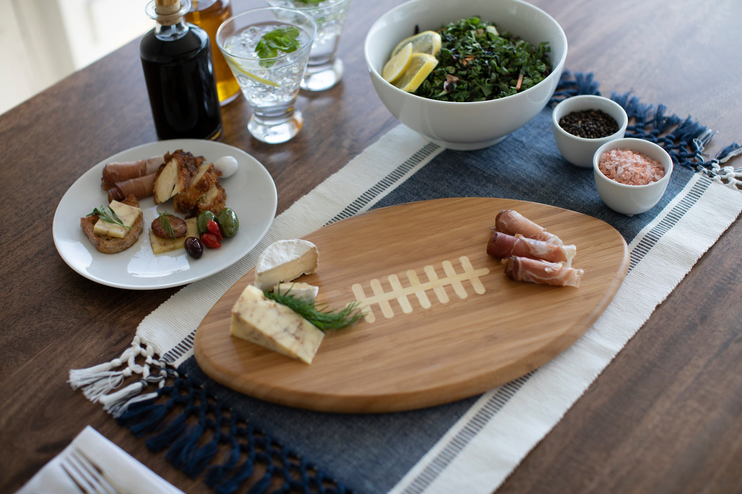 Dallas Cowboys - Touchdown! Football Cutting Board & Serving Tray