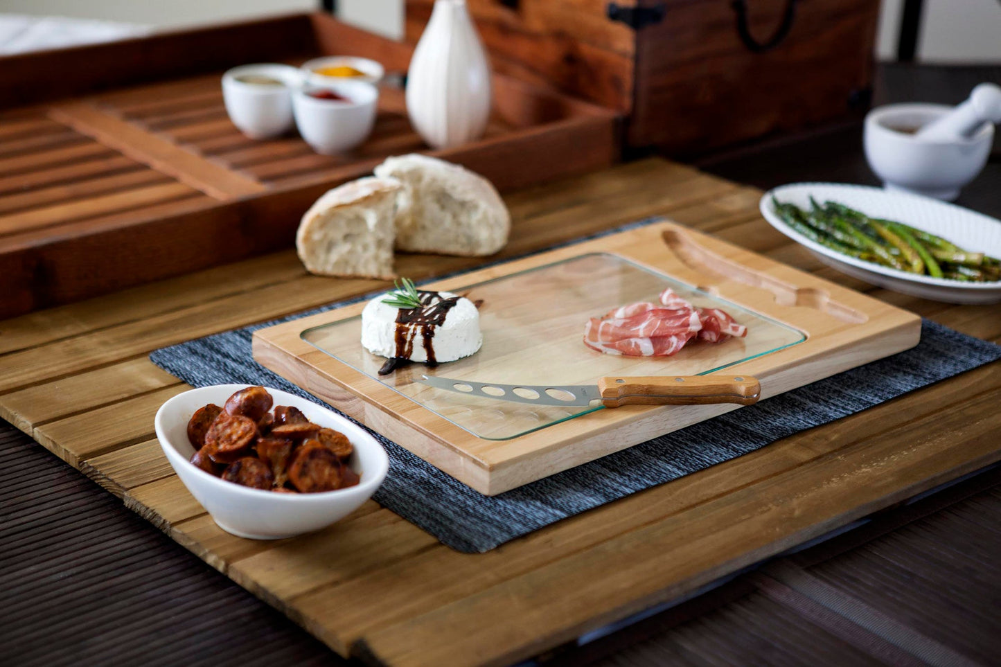 San Jose Sharks Hockey Rink - Icon Glass Top Cutting Board & Knife Set