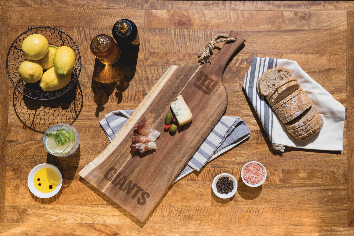 New York Giants - Artisan 24" Acacia Charcuterie Board