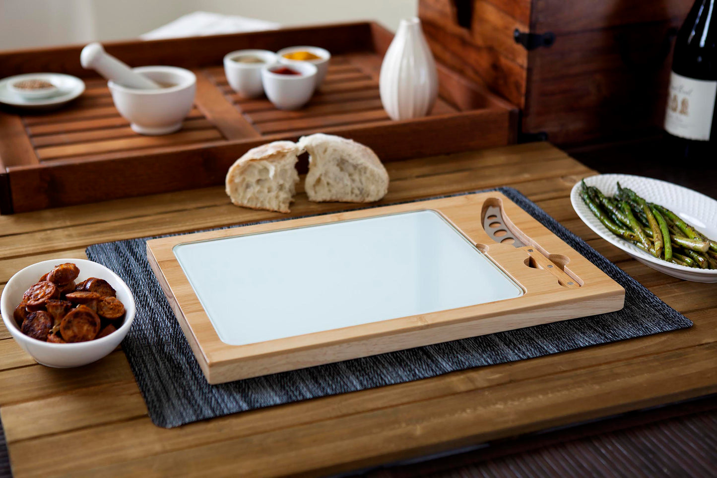 Tampa Bay Rays Baseball Diamond - Icon Glass Top Cutting Board & Knife Set