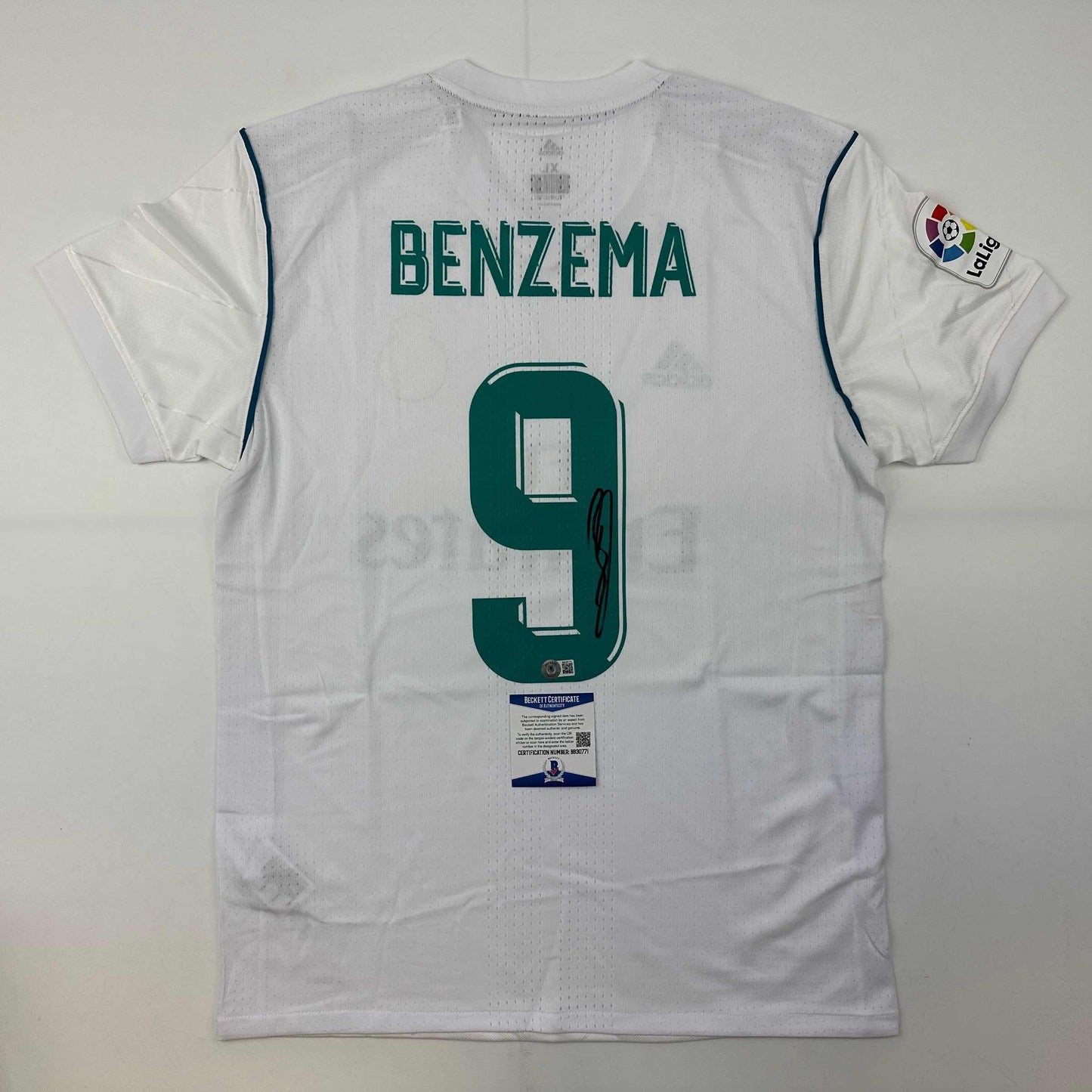 Autographed/Signed Karim Benzema Real Madrid 2017-18 White Soccer Jersey Beckett BAS COA