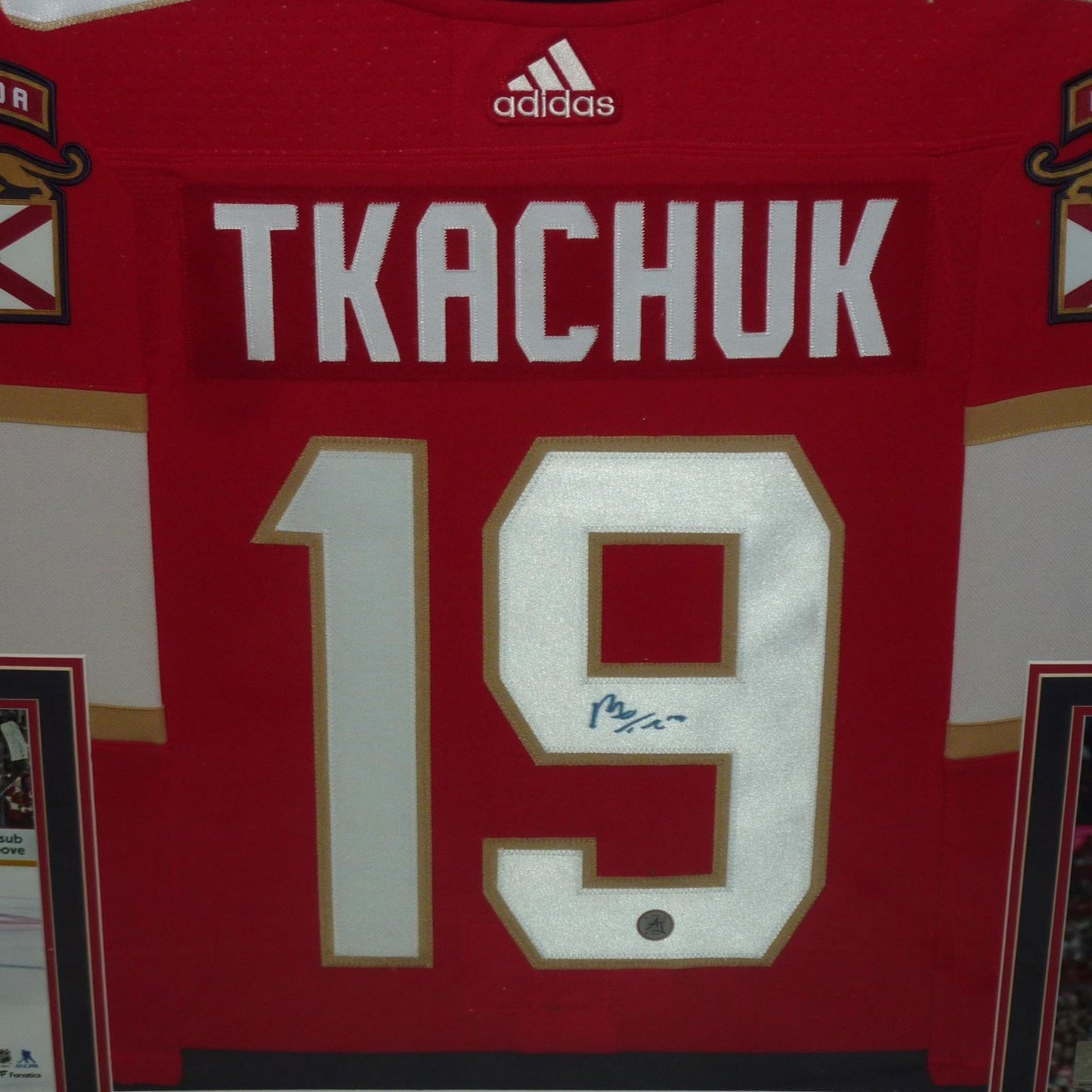 Matthew Tkachuk Autographed Florida Panthers (Adidas Red #19) Deluxe Framed Jersey - Frozen Pond