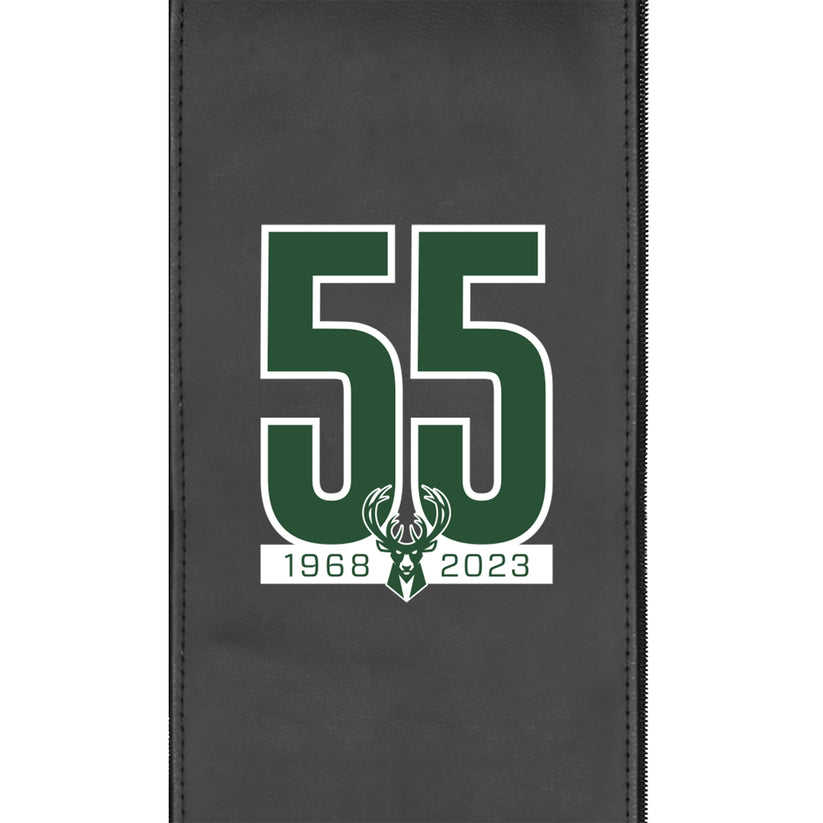 SuiteMax 3.5 VIP Seats with Milwaukee Bucks Team Commemorative Logo