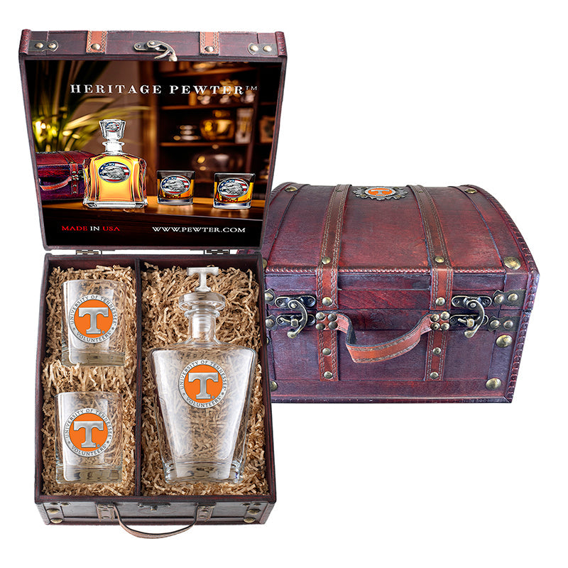 University of Tennessee Royal Decanter with 3D Top Horned Frogs and 2 Glasses w/ Chest Box