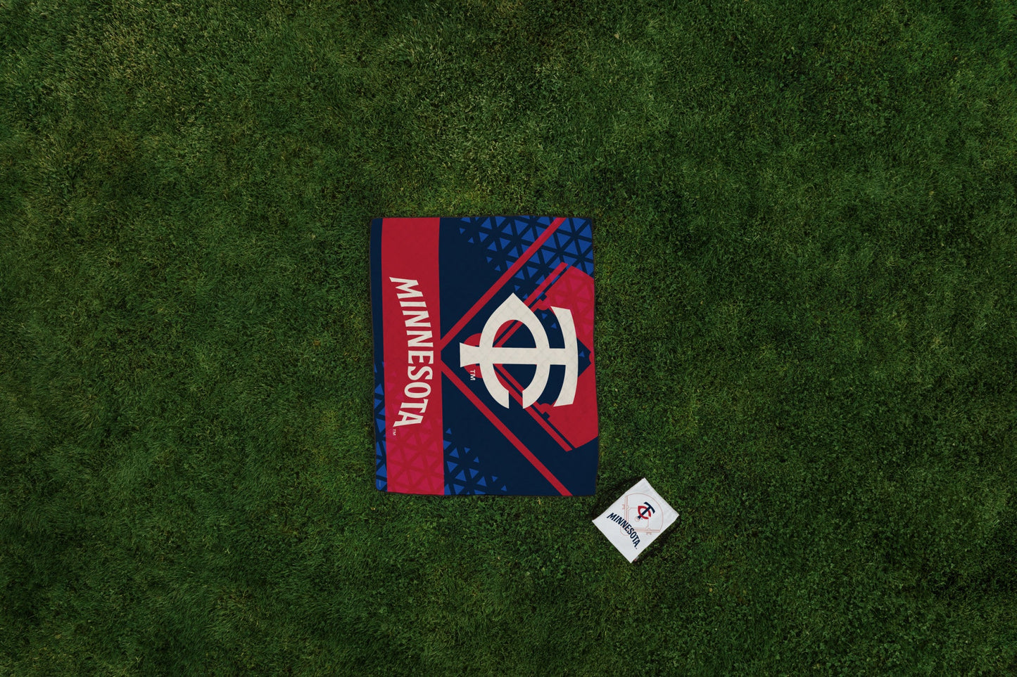 Minnesota Twins - Impresa Picnic Blanket