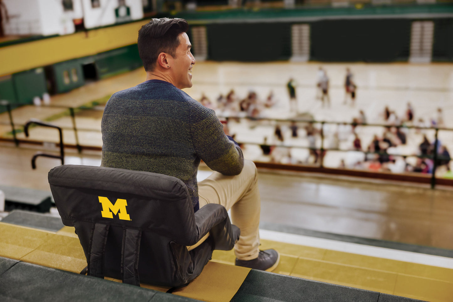 Michigan Wolverines - Ventura Portable Reclining Stadium Seat