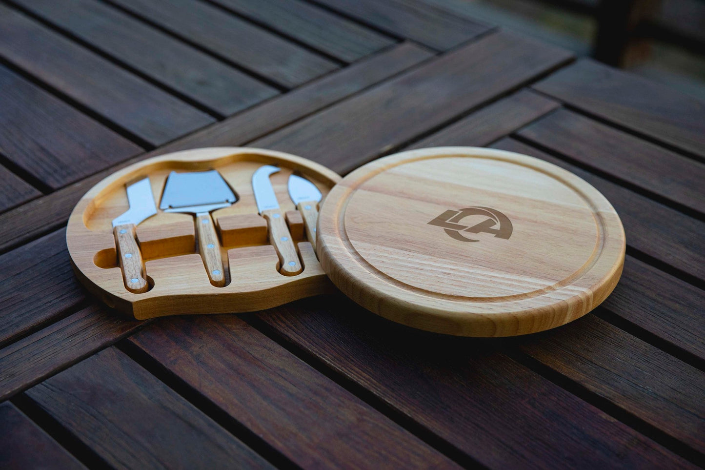 Los Angeles Rams - Circo Cheese Cutting Board & Tools Set