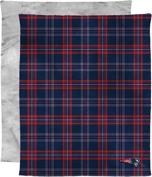 New England Patriots Throw Blanket, Micro Mink Plush Fleece with Faux Fur Reverse, 48x60 Inch