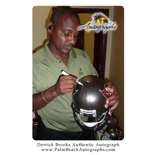 Derrick Brooks Autographed Tampa Bay Buccaneers Deluxe Full-Size Replica Helmet w/ "SB XXXVII Champs" - Beckett