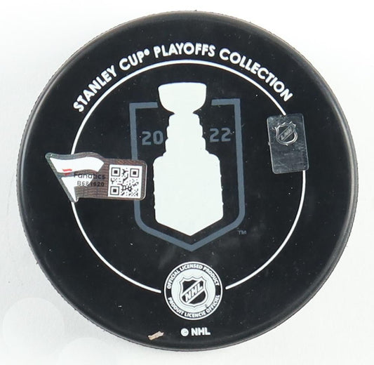 Gabriel Landeskog Signed 2022 Avalanche Stanley Cup Final Logo Hockey Puck (Fanatics)