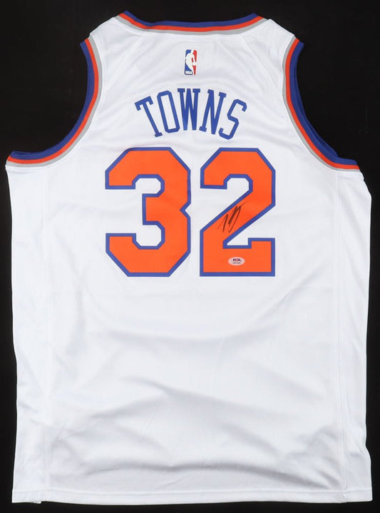 Karl-Anthony Towns Signed Jersey (PSA) New York Knicks